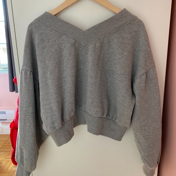 Light Grey Cropped Sweater with puffed sleeves - Picture 4 of 5